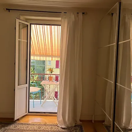 A Deux Pas Du Et De Imd, Ouchy Bel Apartmán Лозана